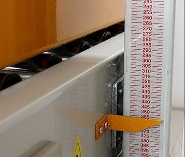 자동 조정 전압 220V/50HZ를 가진 완전 자동 케이스 박스 에렉터 기계
