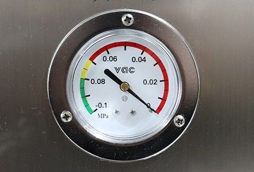 다재다능한 380V/50HZ 자동 진공 가스 플러싱 시일러 샐러드 채소 트레이 지도